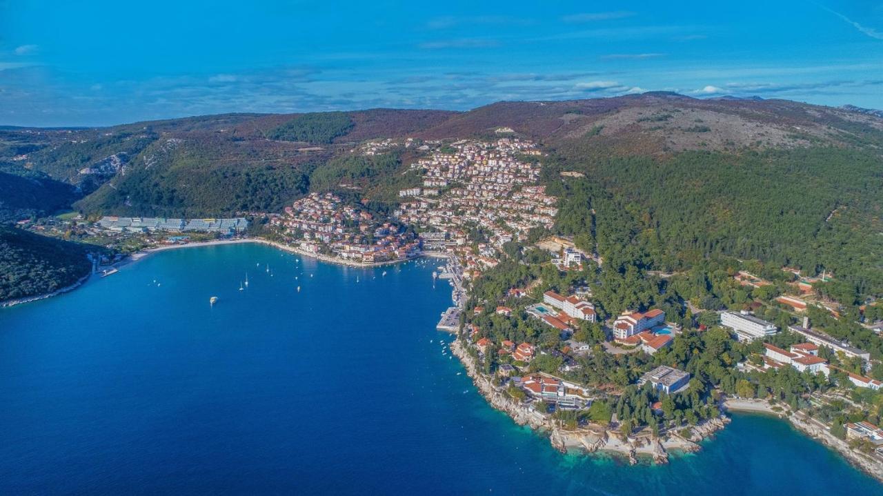 Apartments Paliska Rabac Bagian luar foto